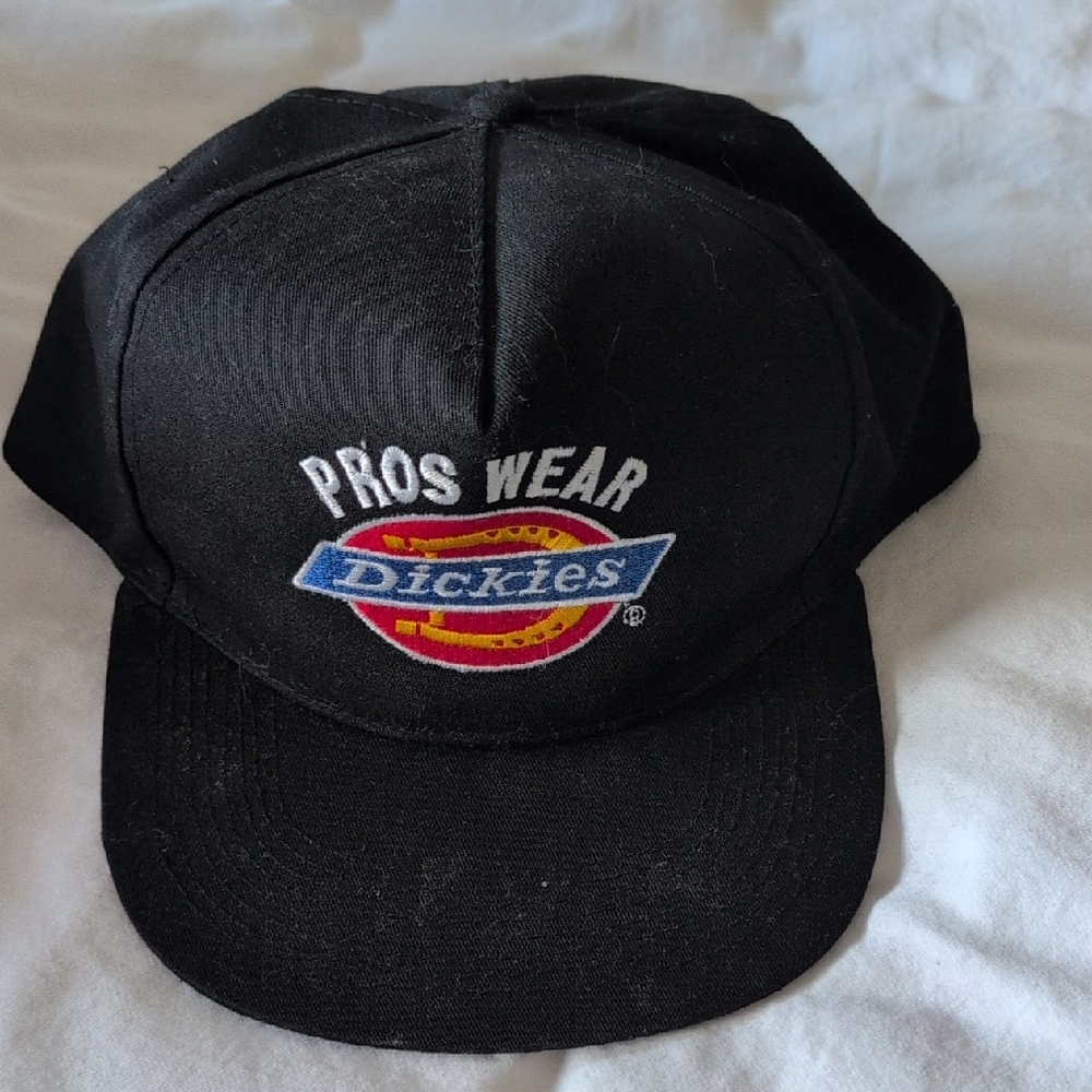 Dickies Black Trucker Hat - Men's Accessory